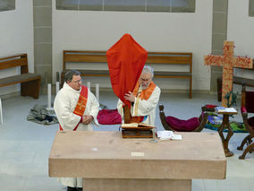 Karfreitgasliturgie und Karfreitagsprozession in Naumburg (Foto: Karl-Franz Thiede)